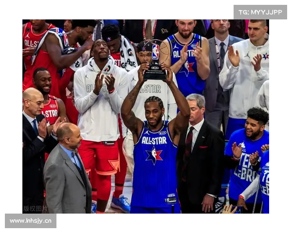 NBA全明星正赛:詹姆斯队逆转取胜,杜兰特荣膺MVP NBA全明星正赛:詹姆斯队逆转取胜,杜兰特荣膺MVP